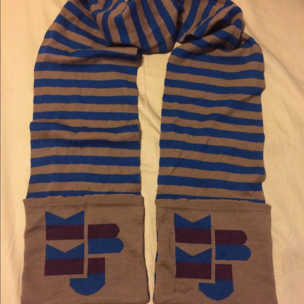 Marc by Marc Jacobs scarf